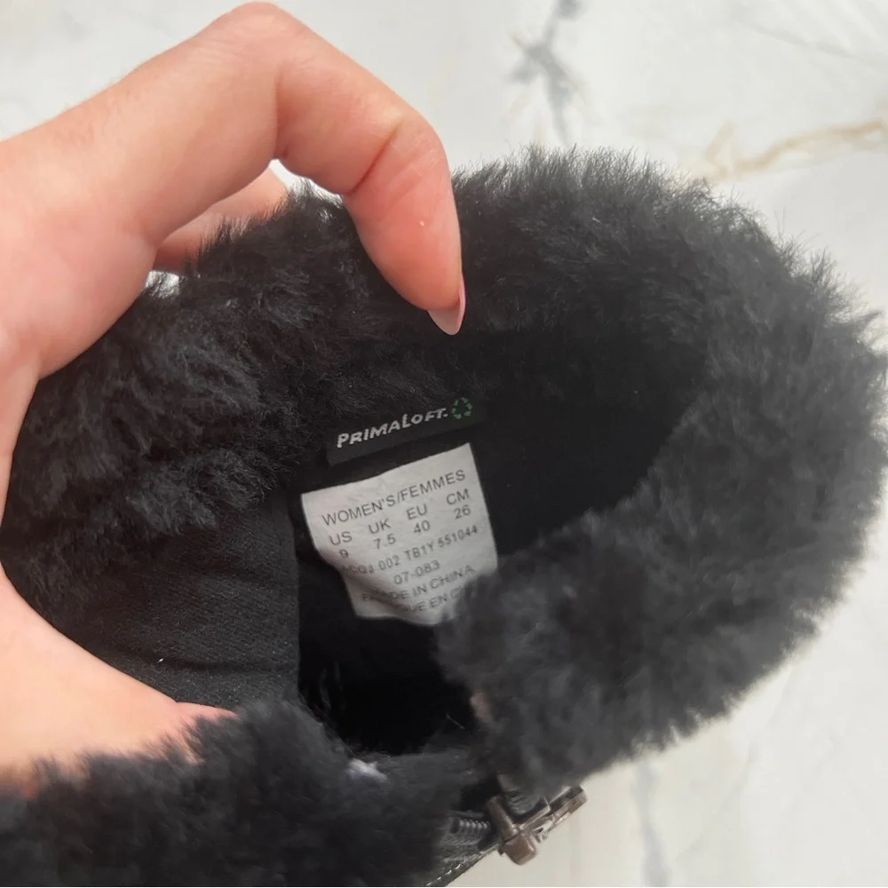 The North Face Women's Black Primaloft Winter Boots with fur & snowflake design